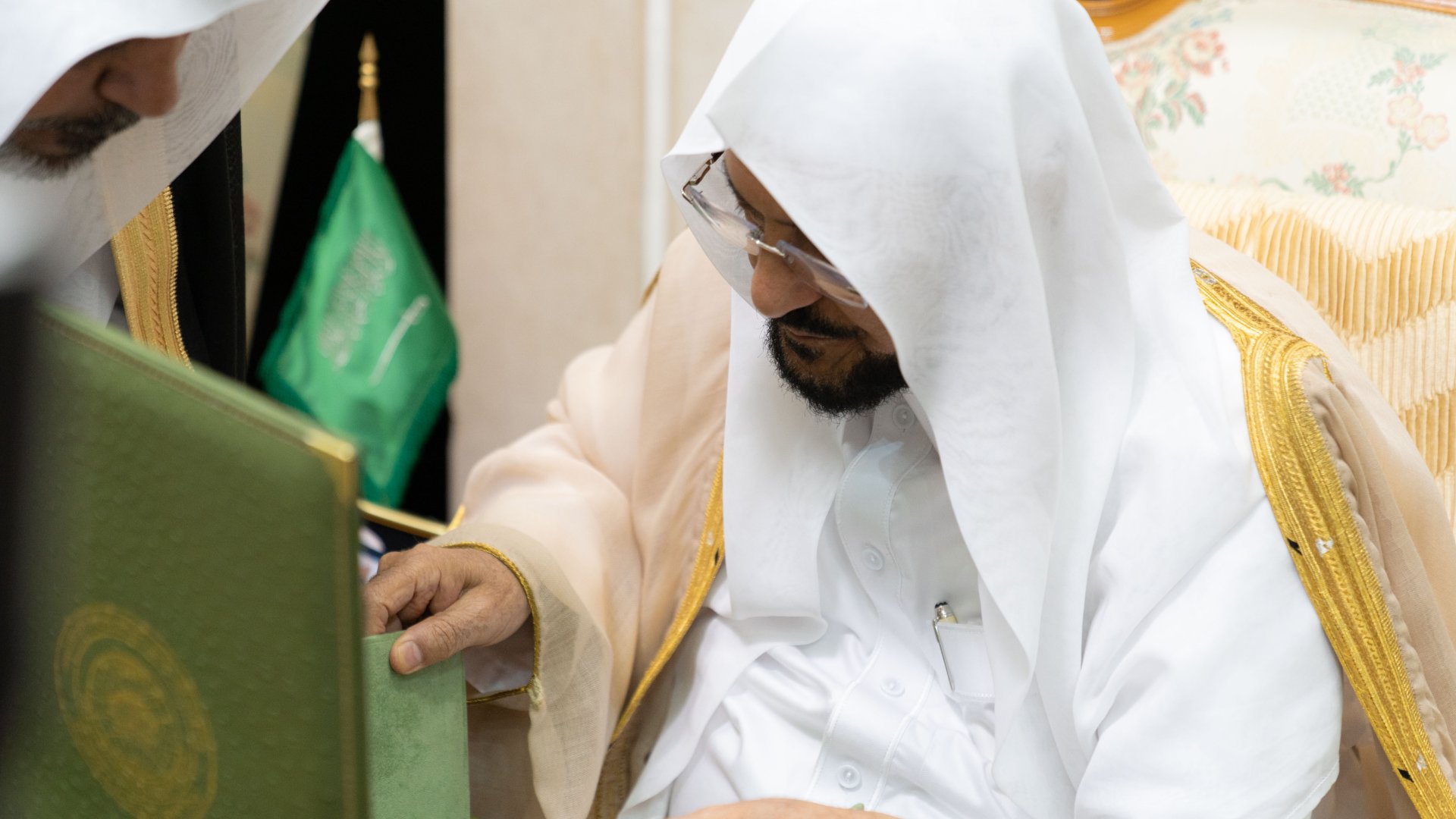 زيارة وزير لمجمع الملك فهد لطباعة المصحف الشريف