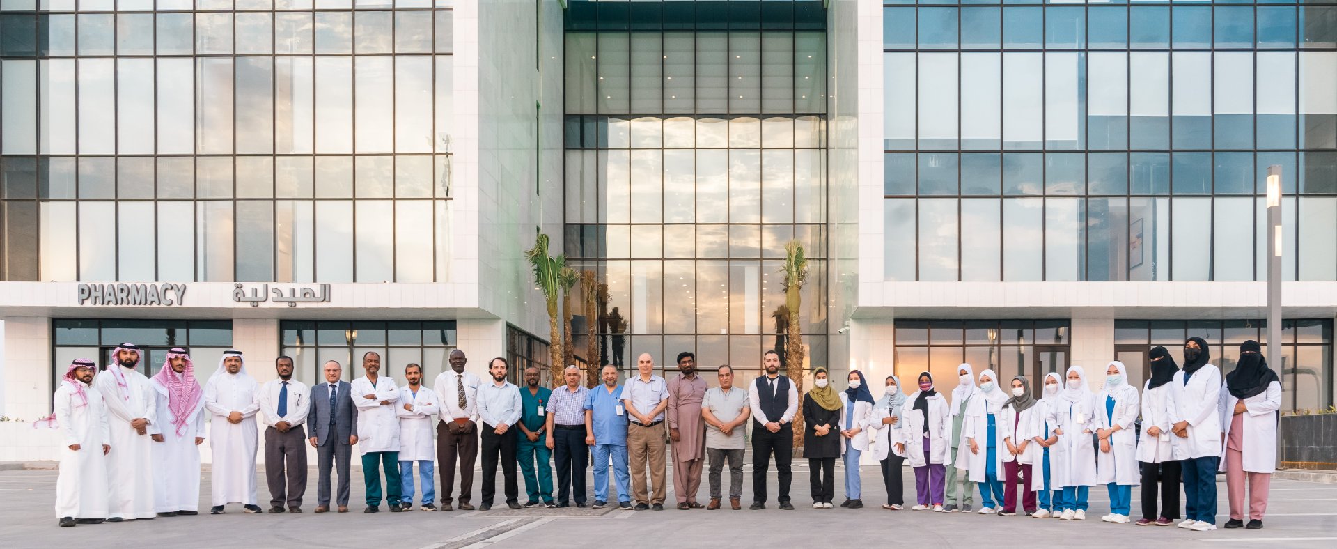 تصوير موظفين عيادة واد